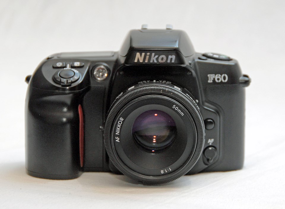 Nikon F60